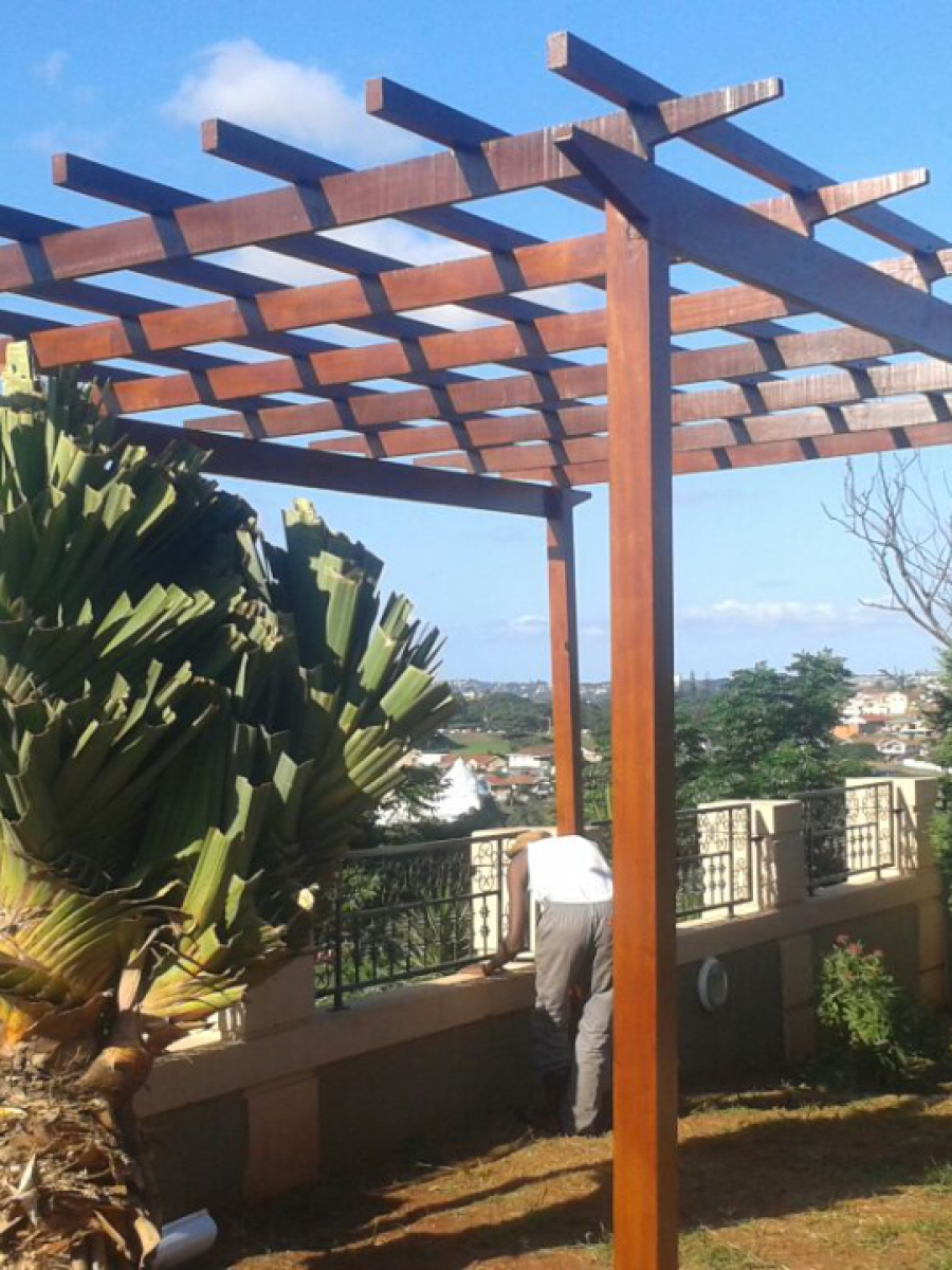What are the different types of balustrades